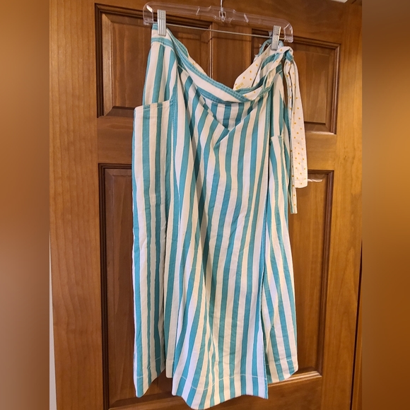 Anthropologie green and white stripe wrap skirt, size XL. - Picture 4 of 4